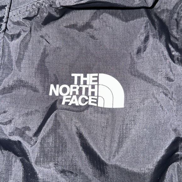 The North Face Girls Dryvent Rain Jacket sz M EEUC - Picture 3 of 6